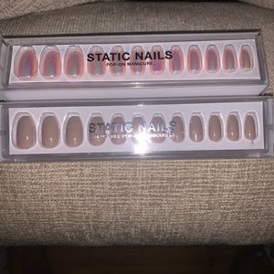 Static Nails